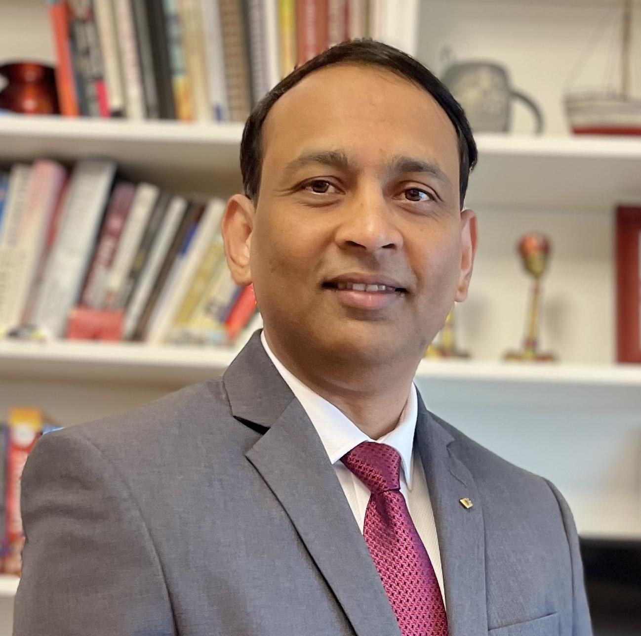 Portrait of Dr. Vinod Khadkikar